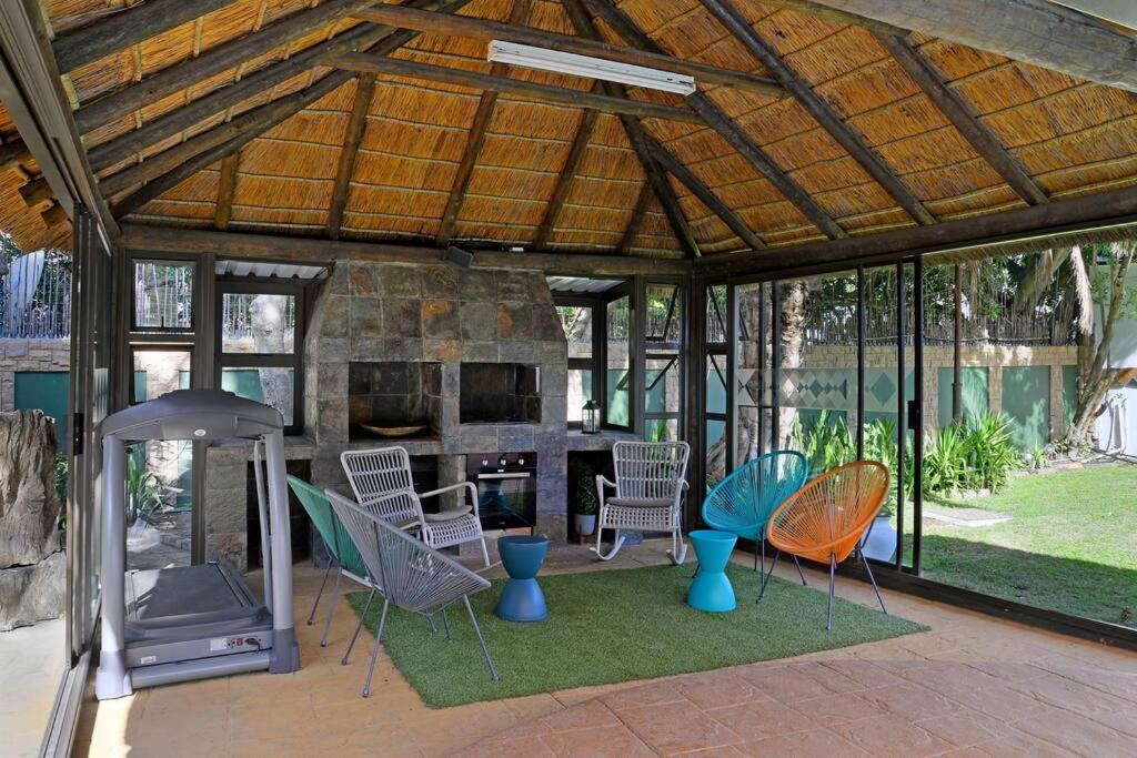 Mawethu Peaceful Garden With Covered Pool And Braai Area Cape Town Eksteriør bilde